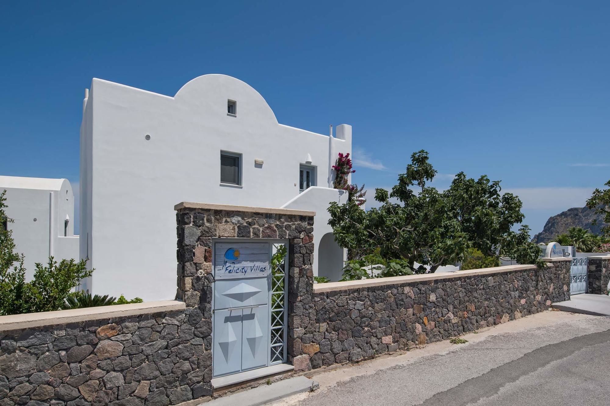 Felicity Villas Santorini Luxury House คามารี ภายนอก รูปภาพ